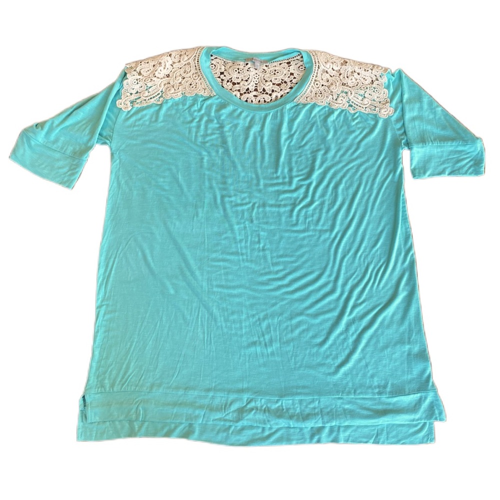 Beautiful Lace Top NWOT